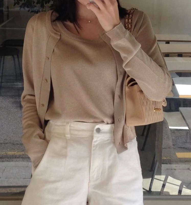 아스띠에 포르타글리터가디건 샴페인골드 이미지