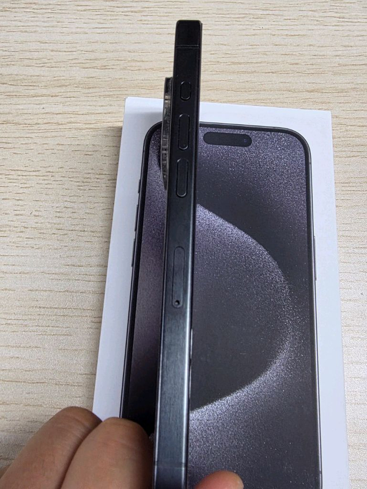 애플 아이폰15프로 256GB 자급제 이미지