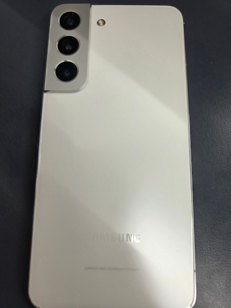 갤럭시S22 화이트 256GB 이미지