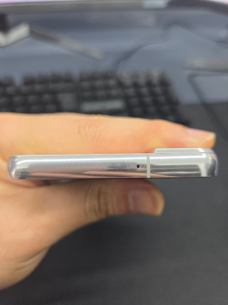갤럭시S22 화이트 256GB 이미지