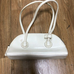 화이트 미니 핸드백 이미지
