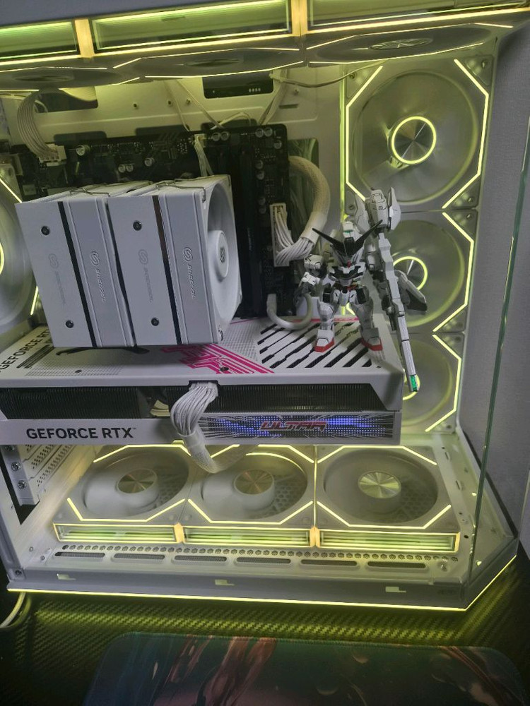 고사양 커스텀 컴퓨터 본체 pc 이미지