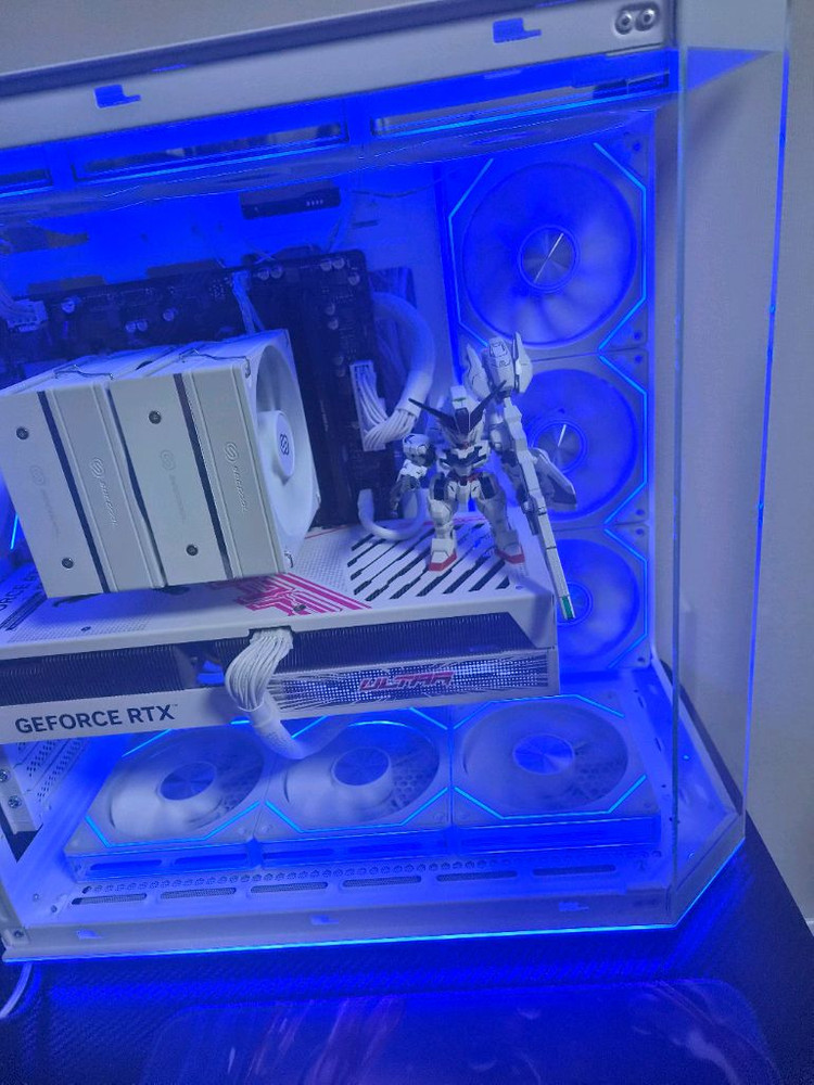 고사양 커스텀 컴퓨터 본체 pc 이미지