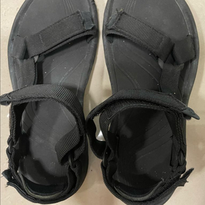 테바 허리케인 샌들 블랙 275 이미지