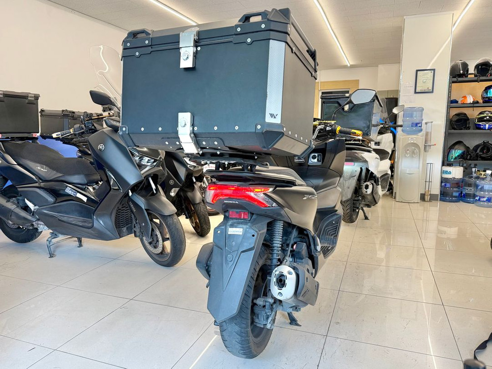 24년식 PCX125 / 43,XXXkm / 배달세팅 차량 판매합니다 이미지