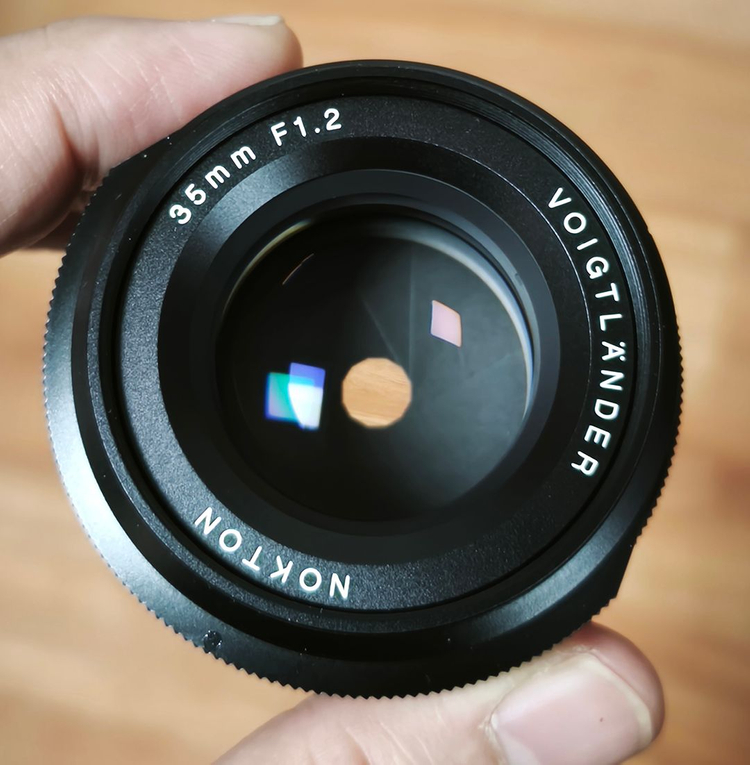 보이그랜더 녹턴 35mm F1.2 렌즈 팝니다.(후지 X마운트) 이미지