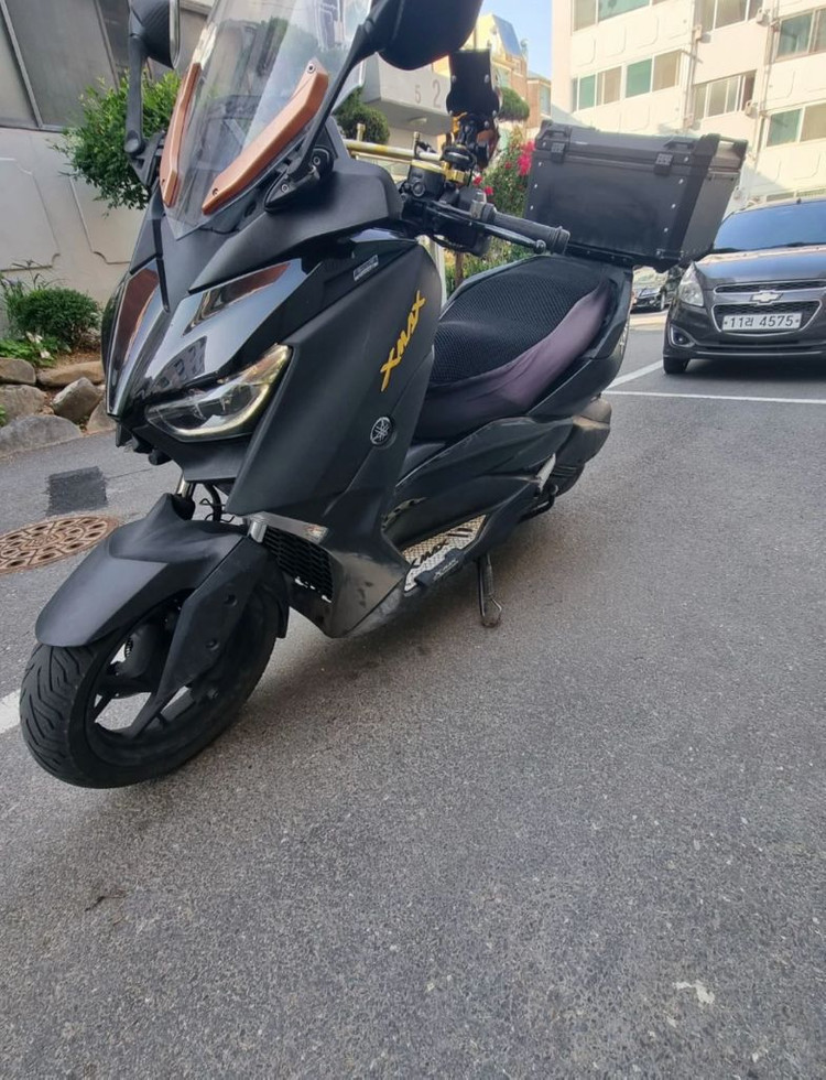 Xmax300 묻따 던집니다 이미지