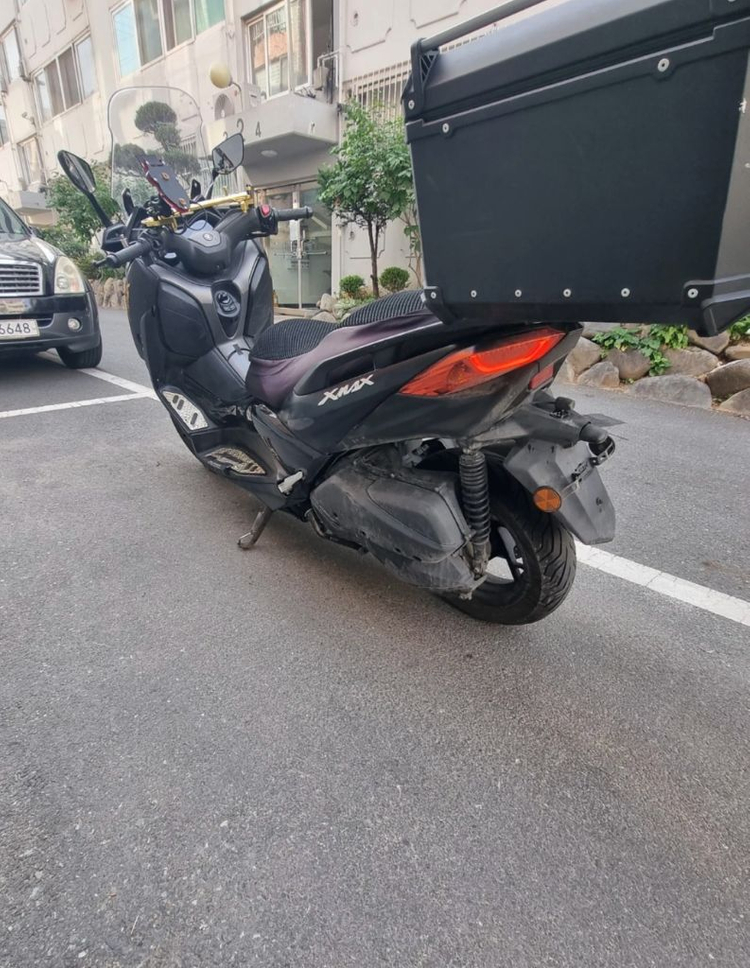 Xmax300 묻따 던집니다 이미지