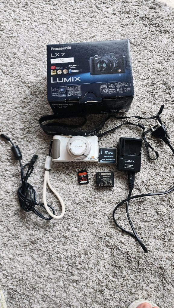 파나소닉 루믹스 DMC-lx7 화이트 카메라 이미지