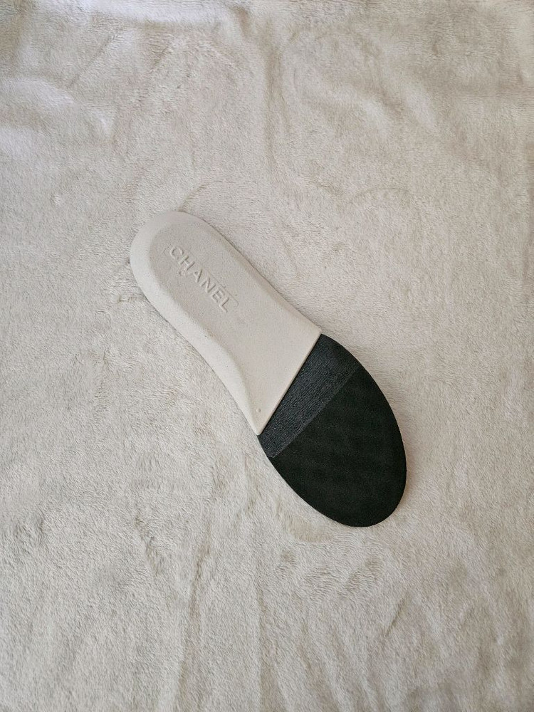 샤넬 레인부츠 판매해요 이미지