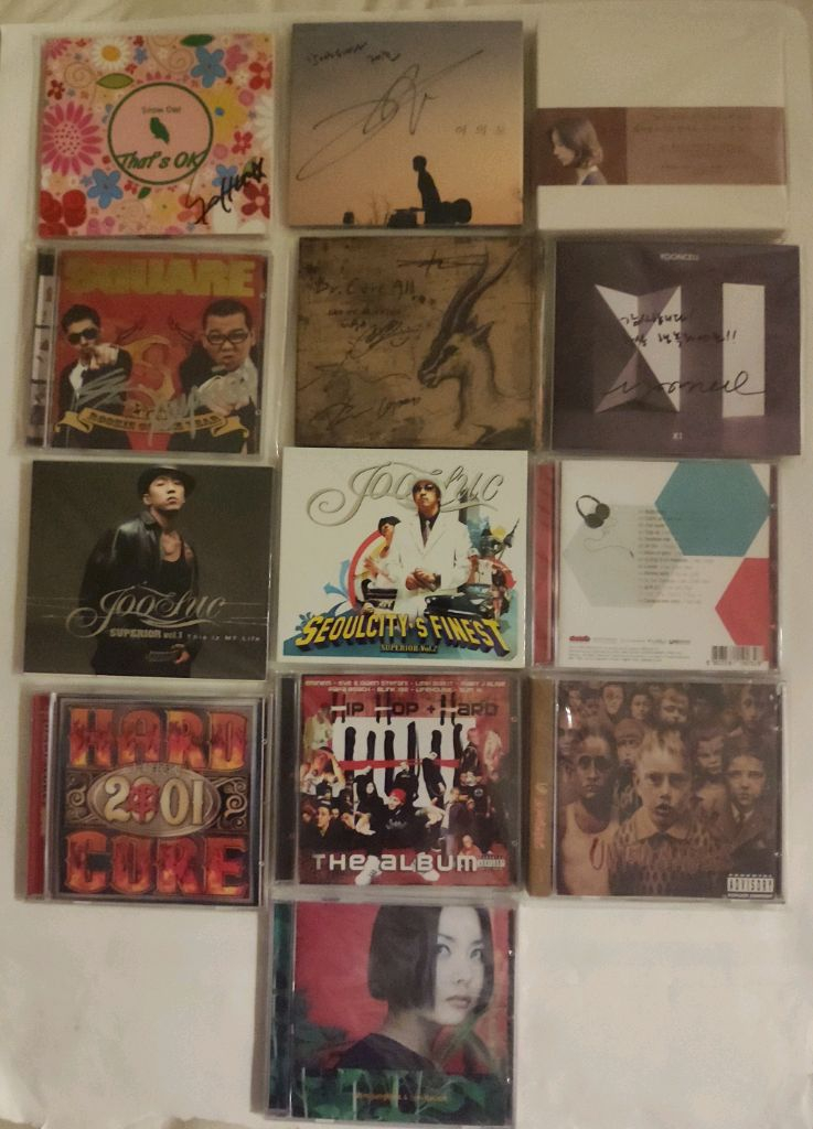 국내 해외 음반 싸인앨범 등 팝니다.국내(친필싸인), 해외 음반(CD) (개봉)상태 좋습니다. 이미지