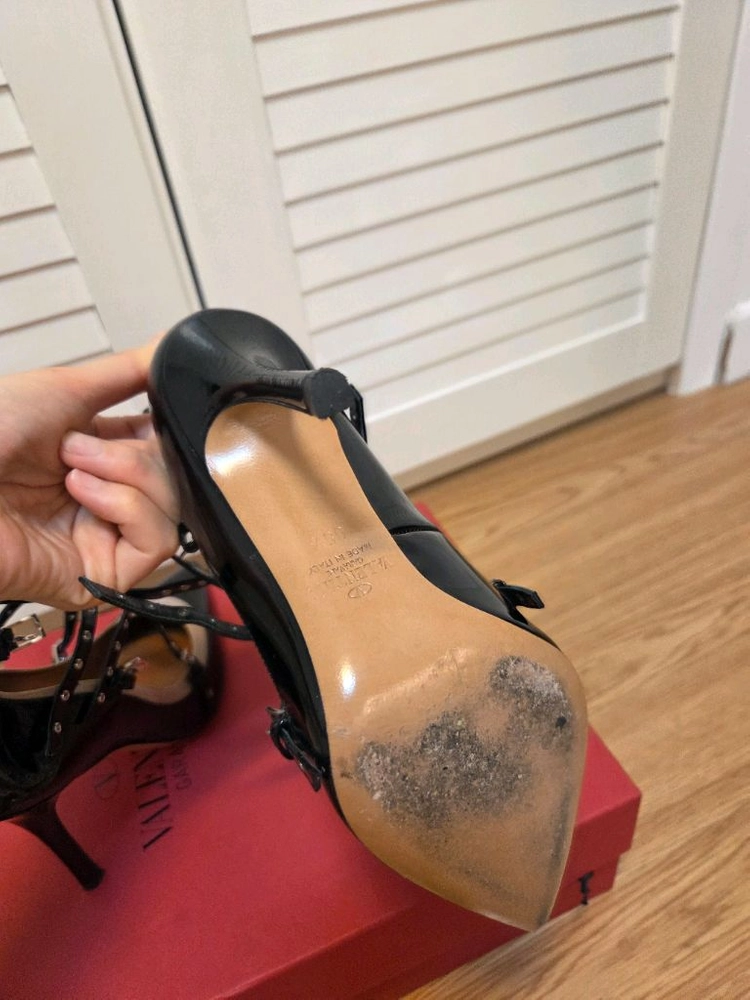 발렌티노 정품 하이힐 이미지