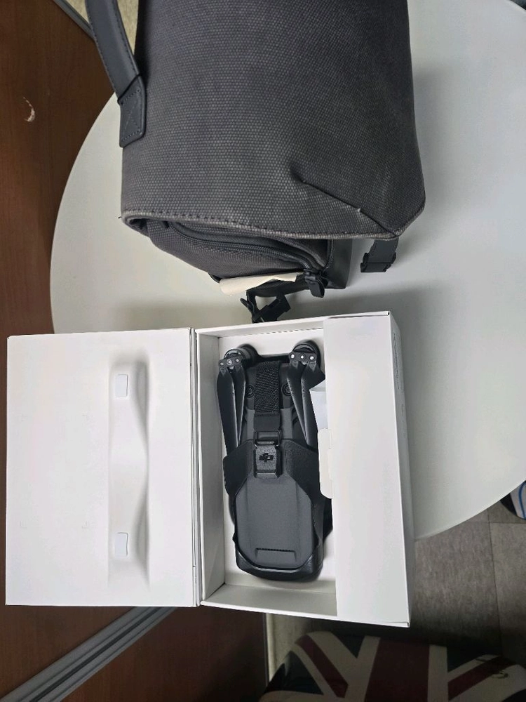 DJI 매빅3 드론 판매합니다 새제품 이미지