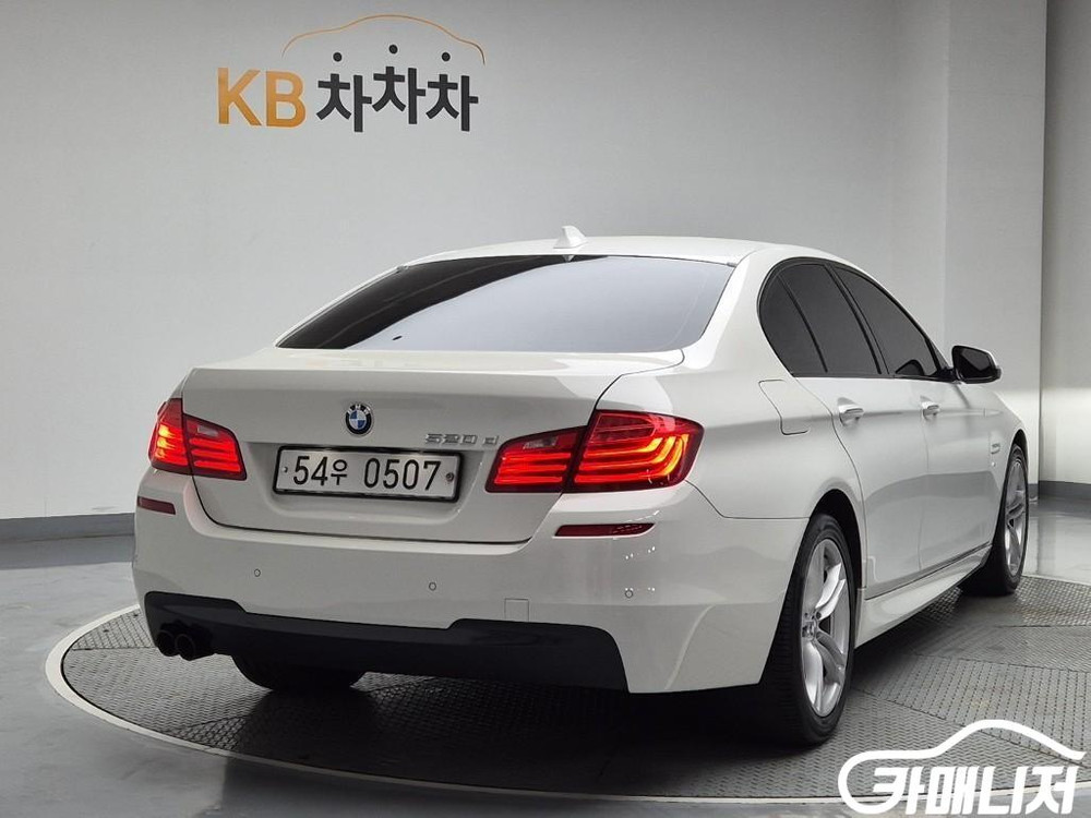 [BMW]5시리즈 (F10) 520d M 에어로다이나믹 프로 (5인승) #고유가특가 이미지