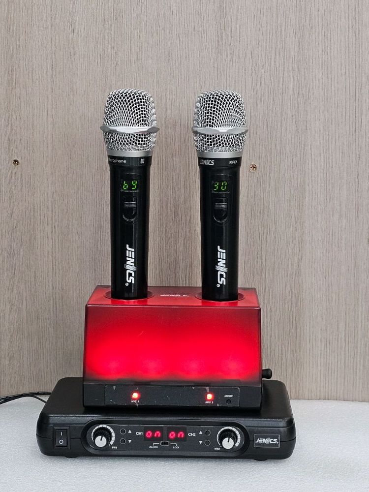 제닉스 노래방 무선마이크 판매합니다 이미지