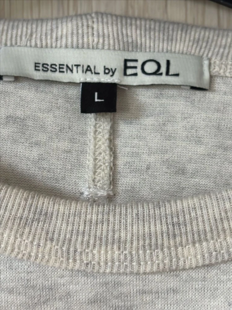 [L] ESSENTIAL by EQL 이큐엘 라이트그레이 반팔티셔츠 이미지