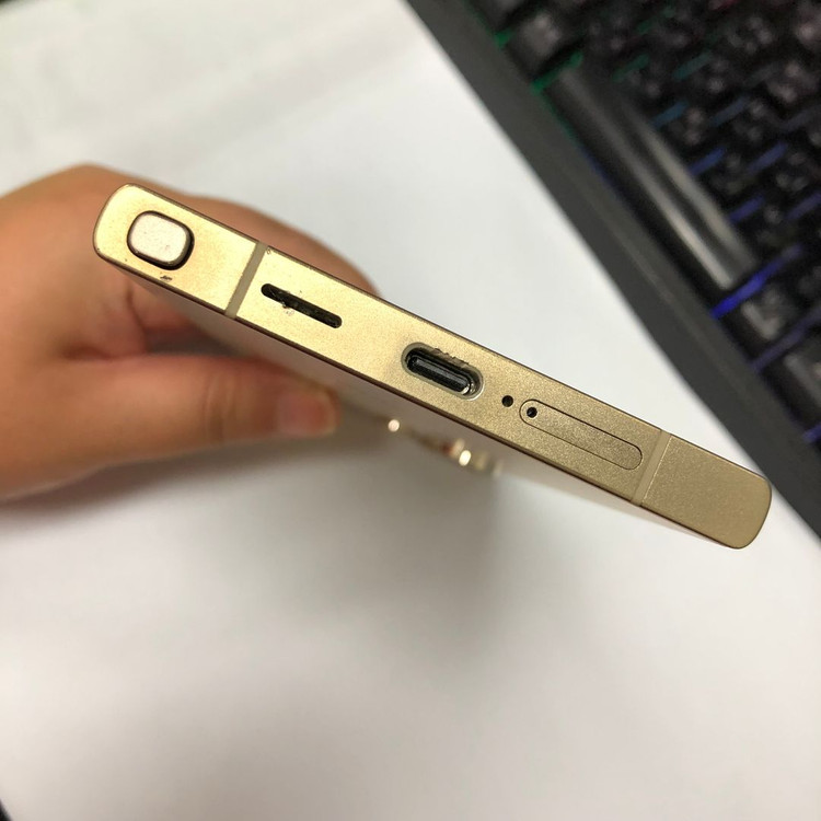 갤럭시 S24 울트라 256GB 골드 U+ 무잔상 중고폰 메인폰 214323 이미지