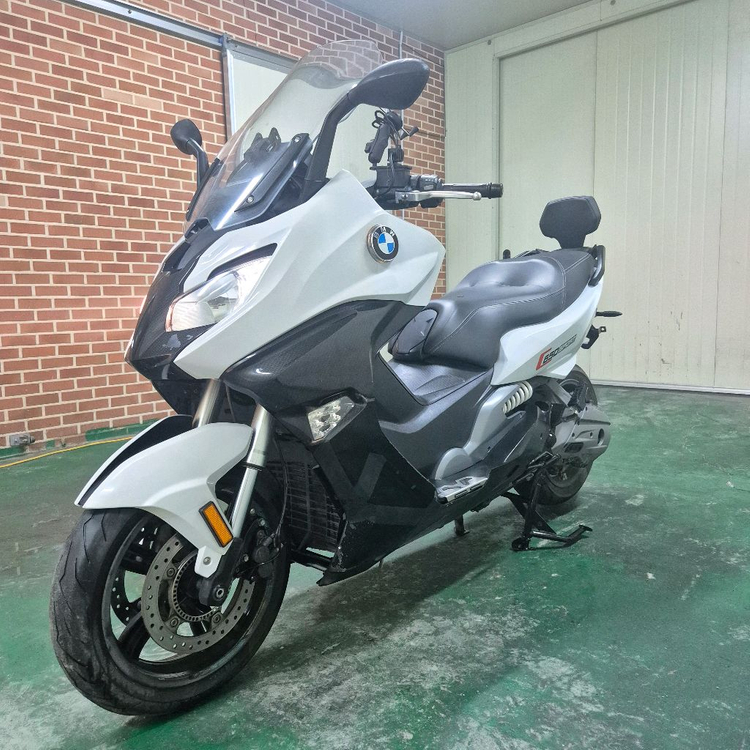 BMW C650S 17년식 2만KM 아크라포빅구변 판매합니다 이미지