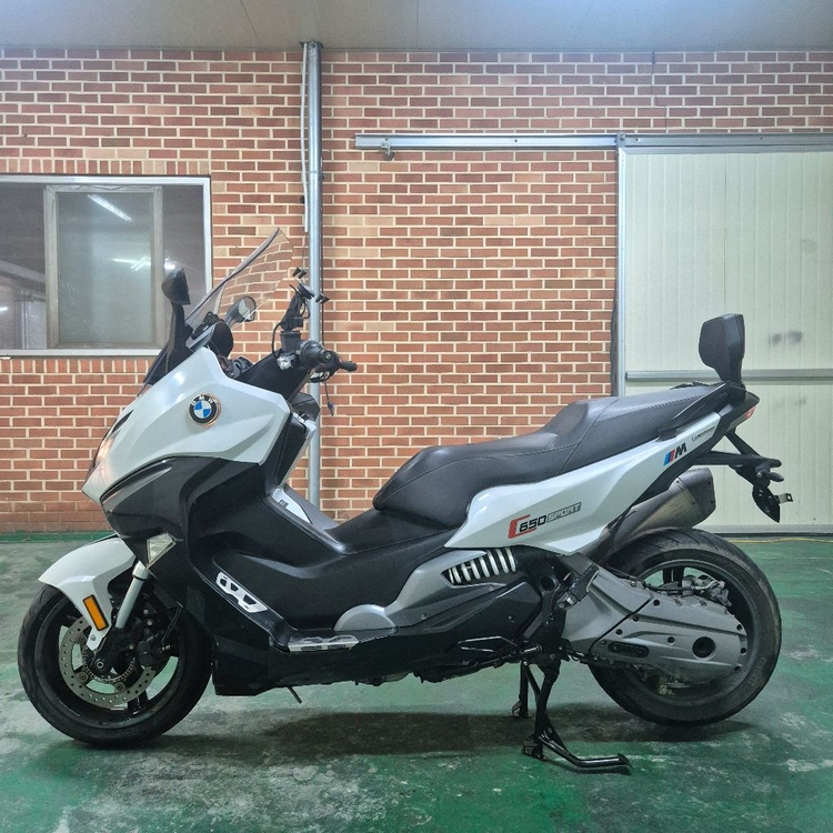 BMW C650S 17년식 2만KM 아크라포빅구변 판매합니다 이미지