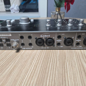 Audient iD44 Mk1 오디오 인터페이스 이미지