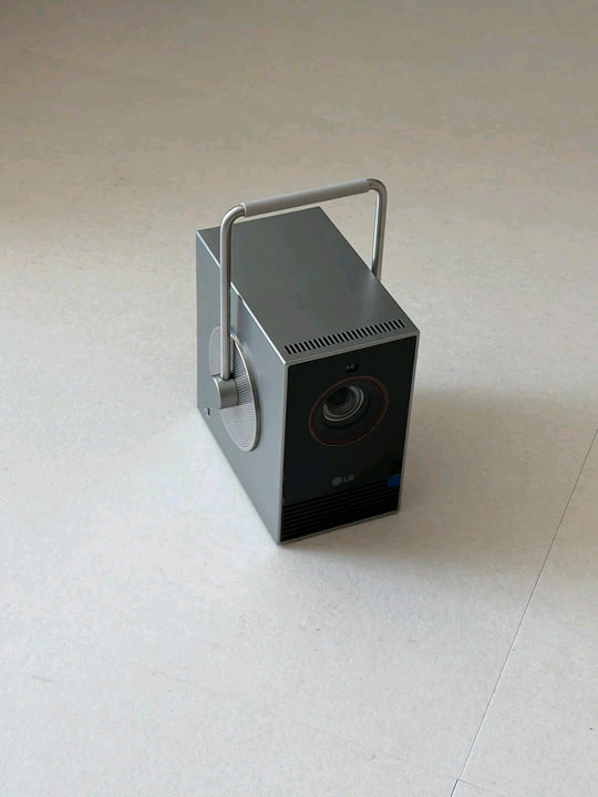 LG 시네빔 큐브 PU600U 4K 빔프로젝터 이미지