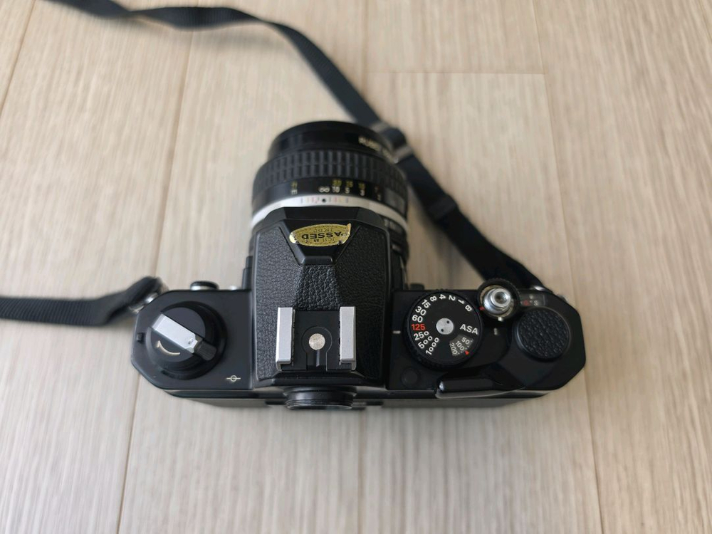 니콘 fm 50mm f1.4 필름카메라 판매합니다 이미지