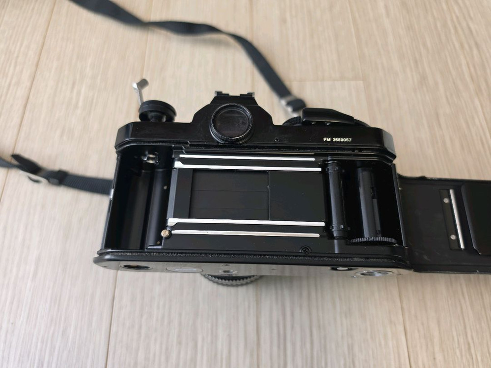 니콘 fm 50mm f1.4 필름카메라 판매합니다 이미지