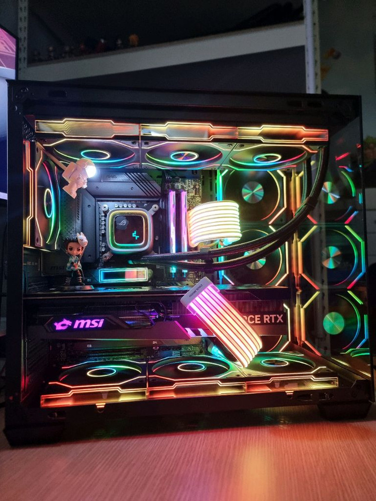 초고사양 인텔 게이밍 컴퓨터 13700k rtx 4070 ti 팝니다. 이미지
