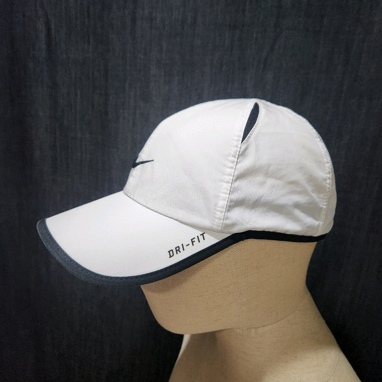나이키 페더라이트 테니스 볼캡모자 F 이미지