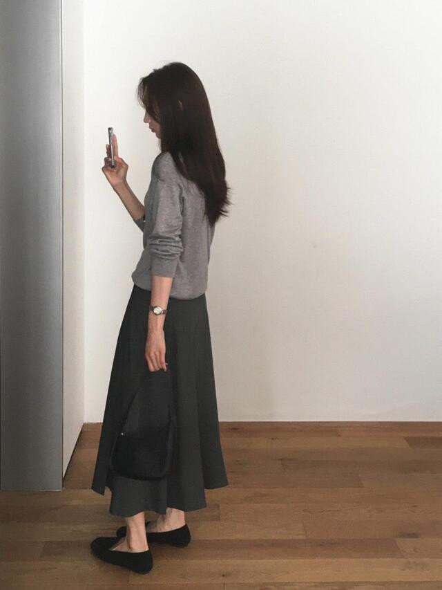 모아니 썸머울 플리츠 스커트 [차콜 S] 이미지
