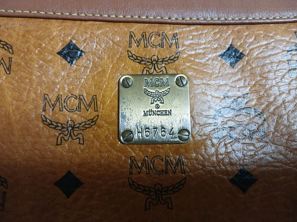 MCM(정품) 남성 가죽 클러치백 가방 (상태 깨끗하고 좋아요) 이미지