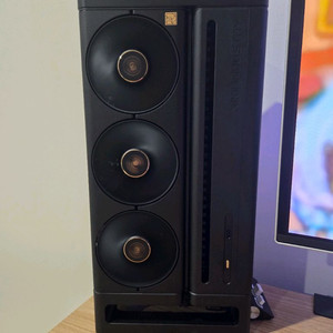 Xikii ff04, 9800x3d, 64g, 2tb, 4080s 판매 이미지