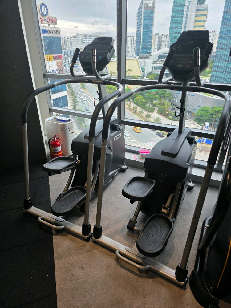 슈프림 런닝머신 마이마운틴 스태퍼 입식자전거 이미지
