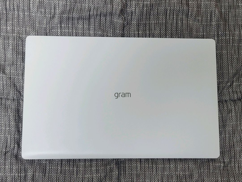 LG 그램 15ZB95N 노트북 이미지