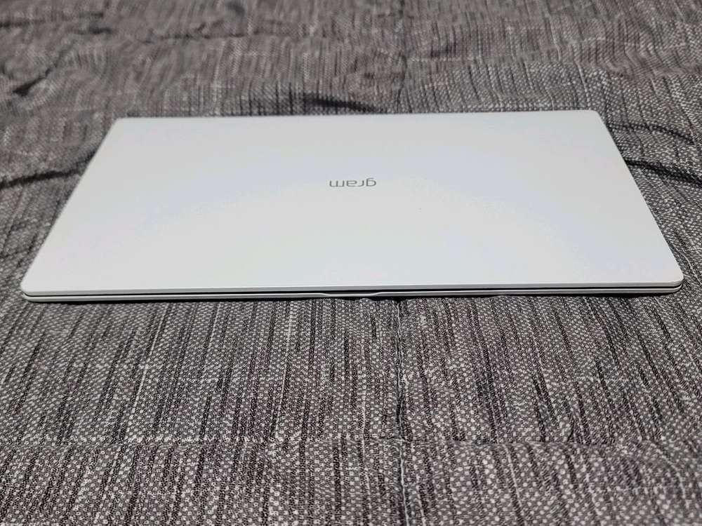 LG 그램 15ZB95N 노트북 이미지