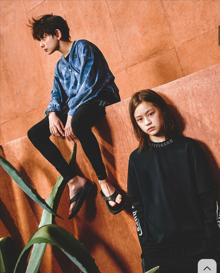 새상품)SANN X 배럴] 키즈 루즈핏 메쉬 후드 집업 130 그레이 래쉬가드 수영복 여름 히로 산 이미지