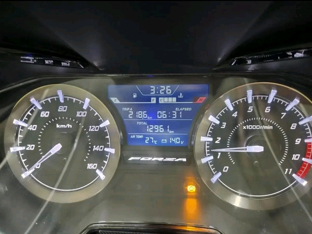 22년식 혼다포르자350 깔끔한 차량판매합니다. 이미지