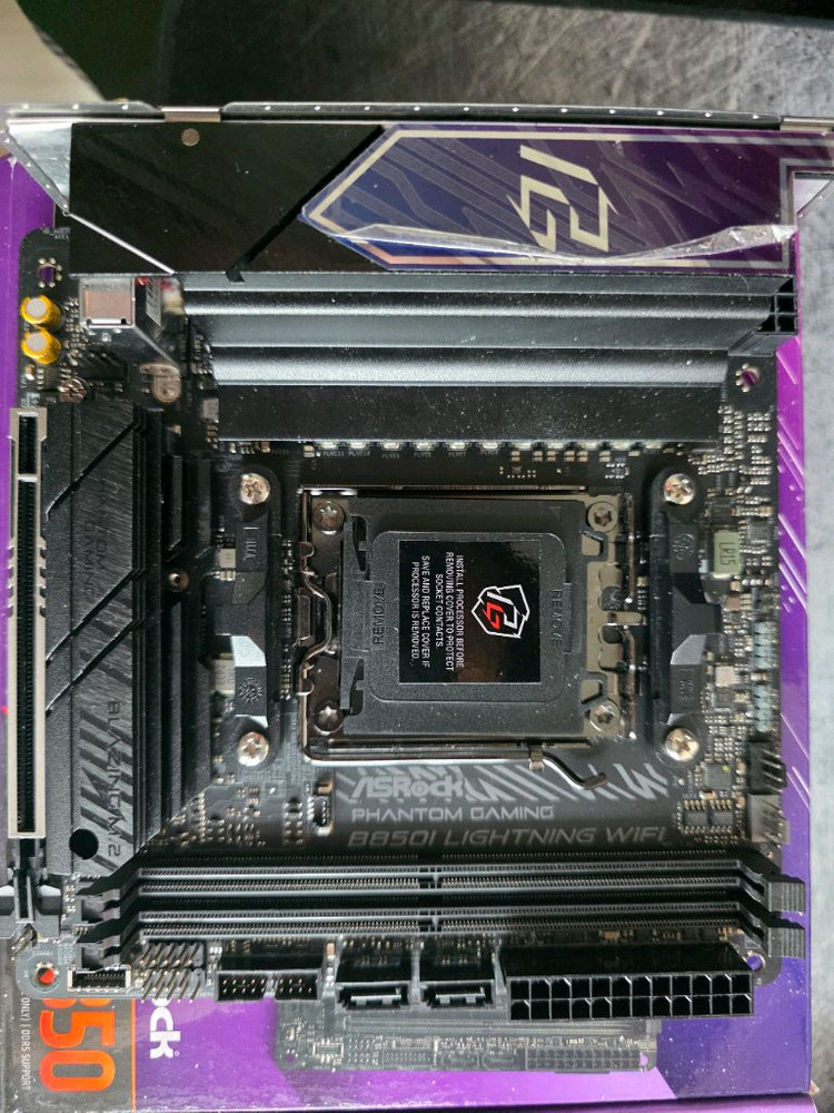 애즈락 b850i itx보드 9600x 정발 oloy ddr5 32g 이미지
