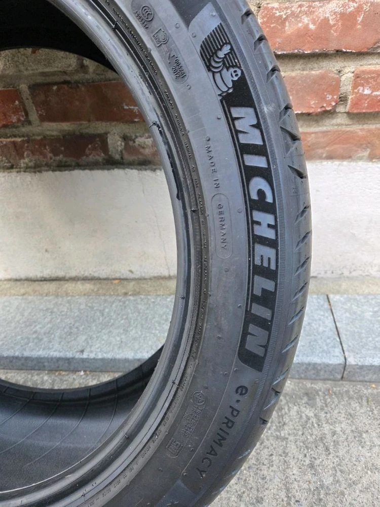 미쉐린e. PRIMACY 245/45 R19 타이어(가격인하) 이미지