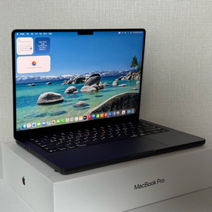 미사용 새상품 맥북프로 M5 14인치 상태 A+급 RAM 24G SSD 1TB 이미지