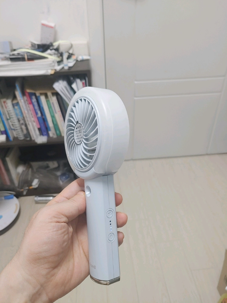 미스트 사일런트스톰 저소음 휴대용 선풍기 미니 BLDC모터 4단계 손풍기 이미지