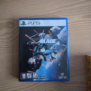 PS5 스텔라블레이드 이미지