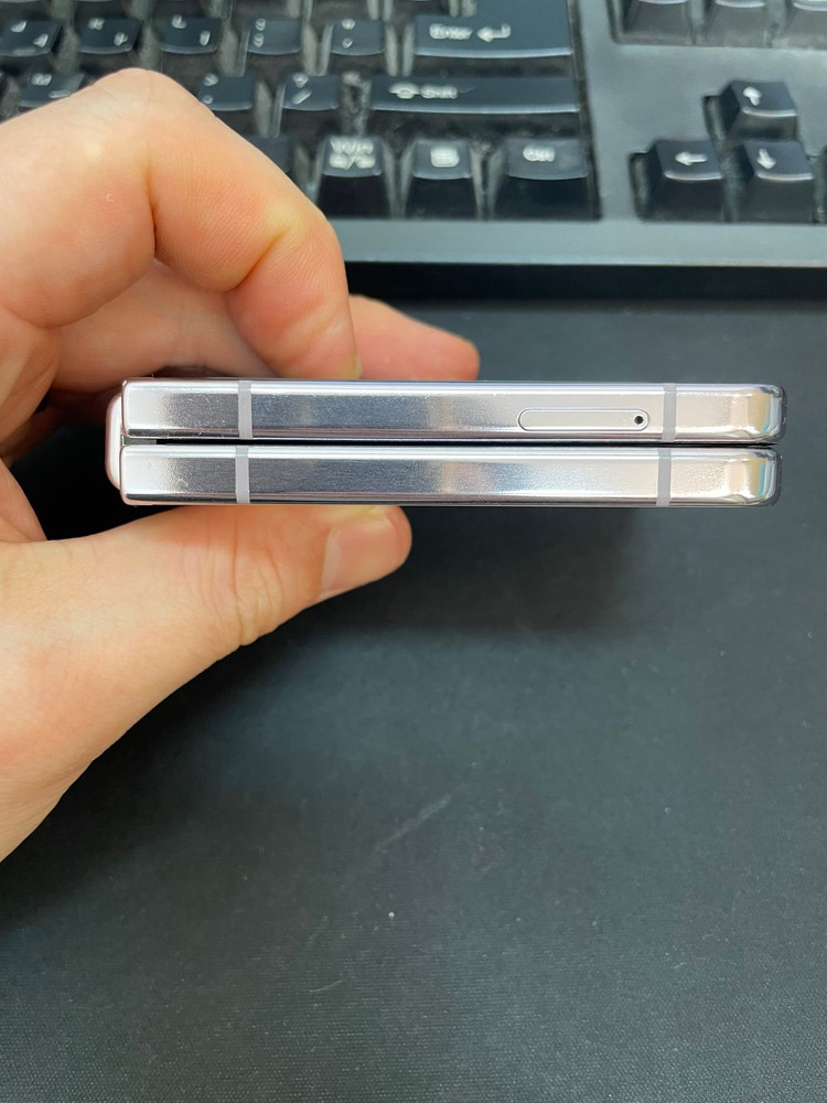 갤럭시Z플립5 라벤더 512GB 무잔상 상태좋은 중고40만6천팝니다 이미지