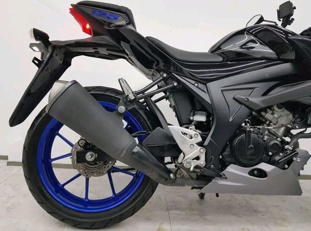 Gsxs125 2021년 9천KM 여성신조 바이크 판매 이미지