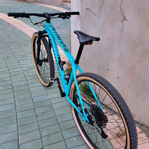 스페셜라이즈 카본 MTB 에픽 베이스 팝니다. 이미지