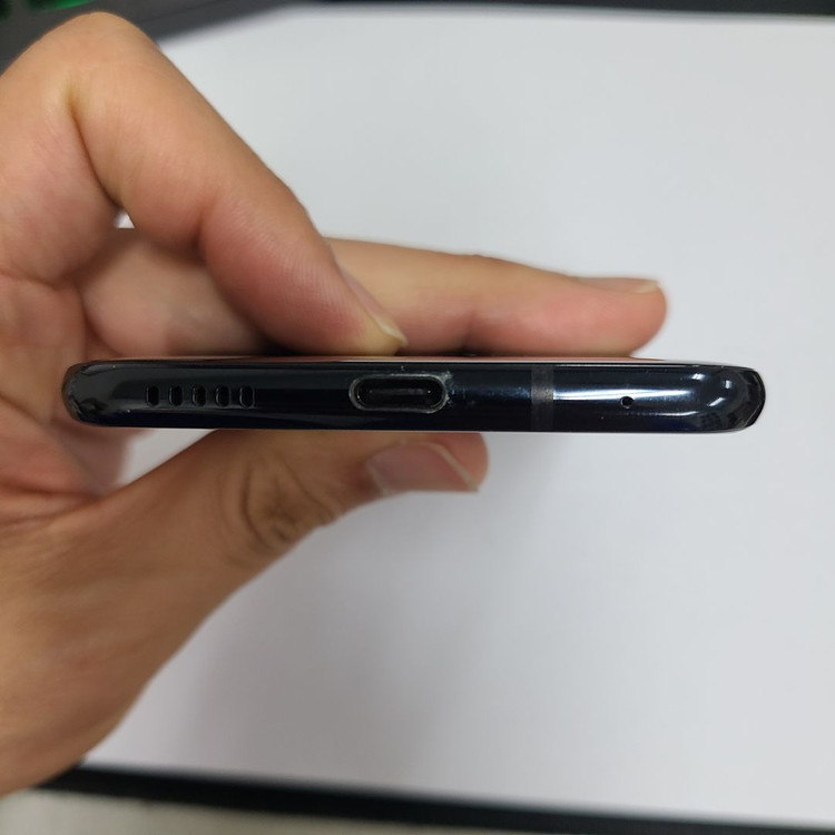 LG V35 블랙 64G LGU+ 가성비 중고 214224 이미지