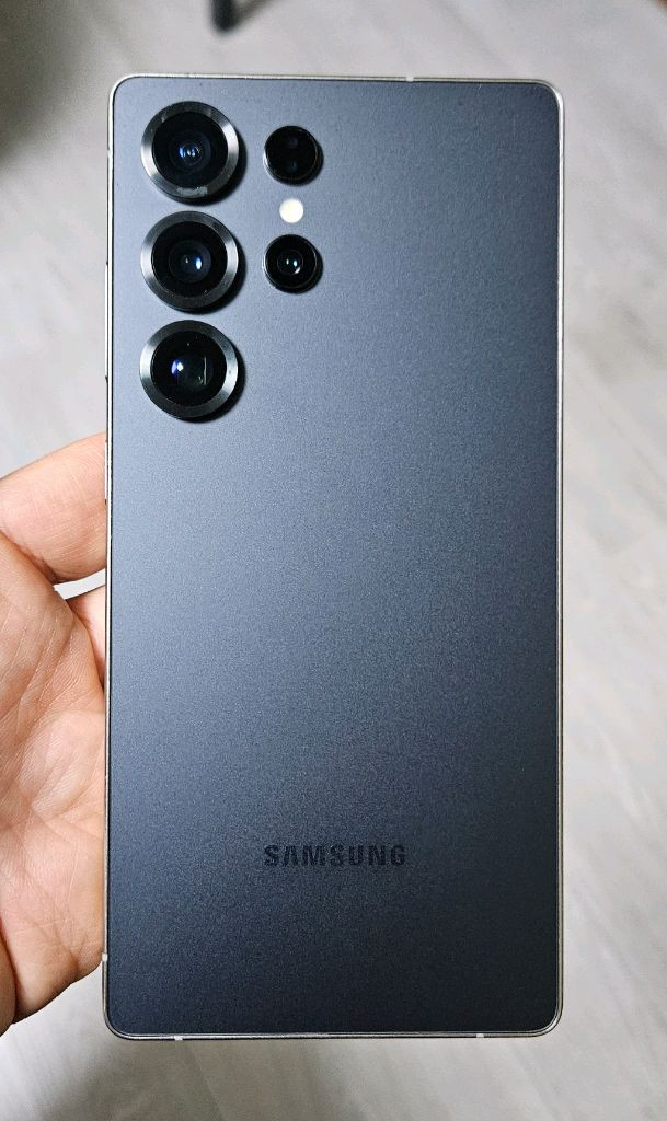 갤럭시 S25울트라 티타늄블랙 256GB 싸게 팝니다. 이미지
