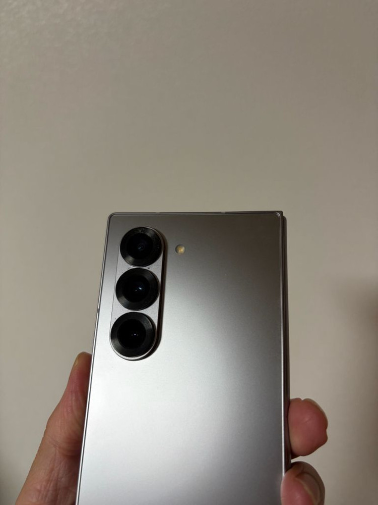 갤럭시Z폴드6 1Tb 1테라 개봉새것급(자급제) 이미지