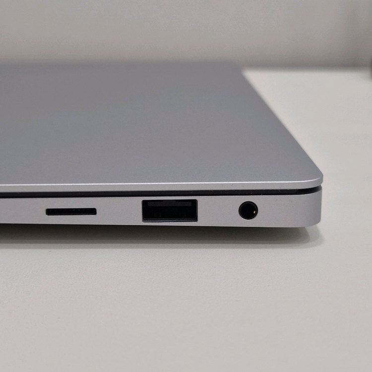 갤럭시북5 프로 14인치 Ultra 7 258V 32GB 2TB NT940XHA-KP72S 이미지