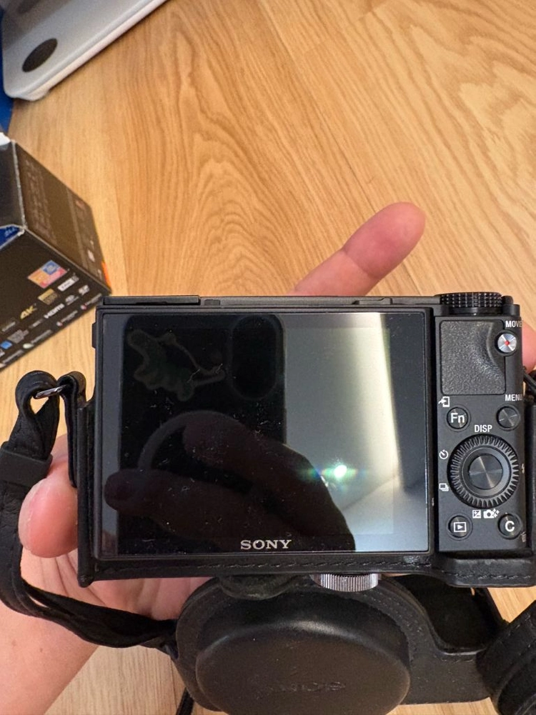 소니 디카 rx100m4 이미지